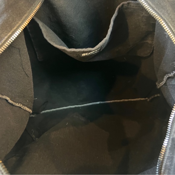 NWOT AC/DC black denim tote bag w cool details & zippered top, pockets in & out😊 - Picture 8 of 10